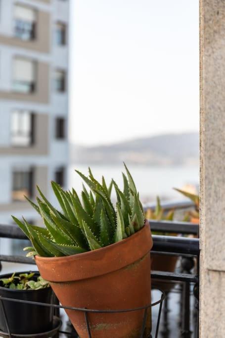 Bonito Piso Con Vistas, Centrico, Acogedor Apartment Vigo Exterior photo